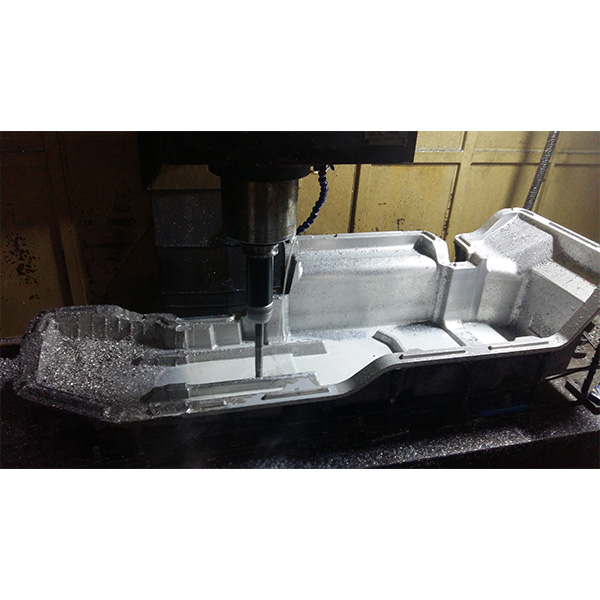 滾塑水箱模具的生產(chǎn)過程